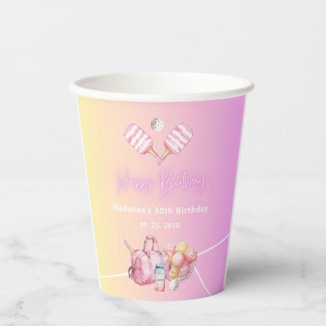Gobelets En Papier Pickleball rose amusant 30e fête d'anniversaire (Recto)