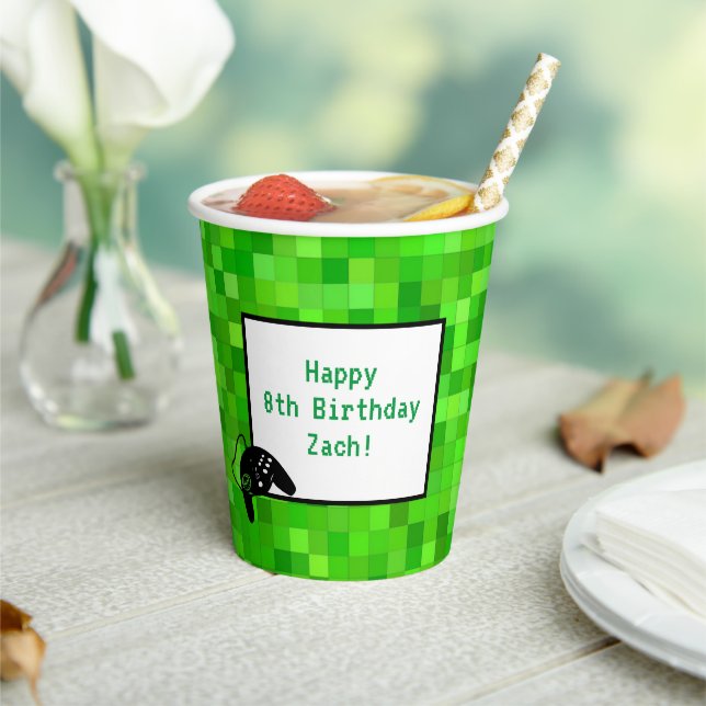 Gobelets En Papier Pixels de jeu vert | Fête d'anniversaire personnal (Insitu)