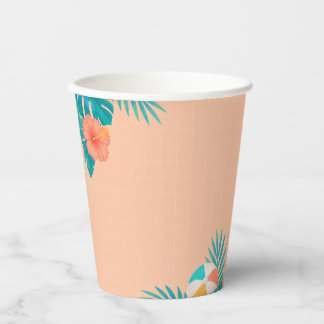 Gobelets en papier pour fête au bord de la piscine