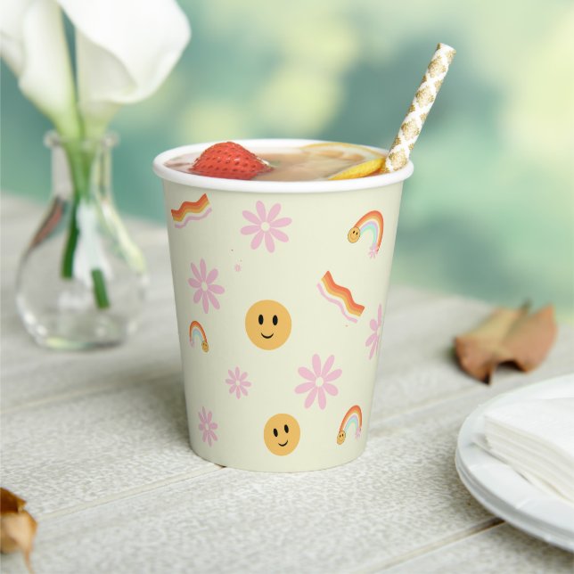 Gobelets En Papier Retro Young Wild et trois Anniversaire (Insitu)