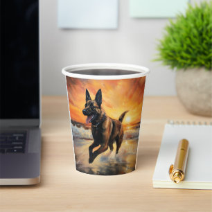 Gobelets En Papier Sandy Paws Chien Malinois Belge sur le coucher du