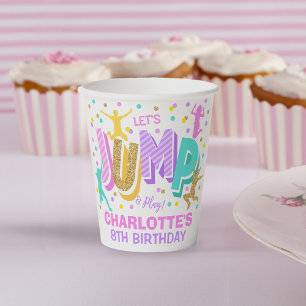 Gobelets En Papier Sauter Coupes de papier d'anniversaire