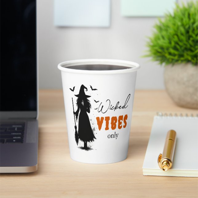 Gobelets En Papier Silhouette de sorcière noire - "Vibes perdues seul (Insitu)
