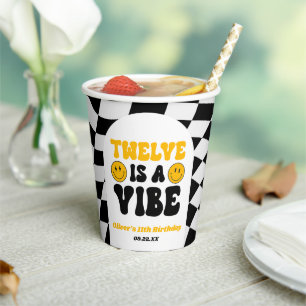 Gobelets En Papier Twelve Is A Vibe Retro Fête d'anniversaire de 12 a