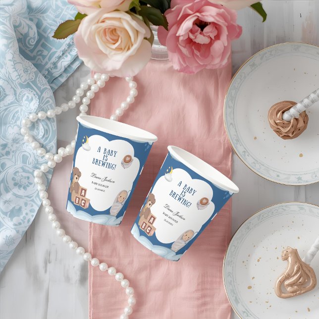 Gobelets En Papier Un Bébé Brasse Du Baby shower De Café (Créateur téléchargé)