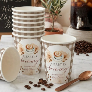Gobelets En Papier Un bébé prépare un café Baby Shower Personnalisé