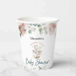 Gobelets En Papier Un Dragon Bébé est sur le chemin Baby shower tasse