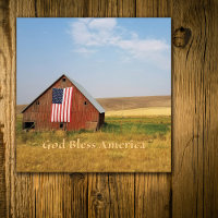 GOD BLESS AMERICA BARN FLAG UND FELDER