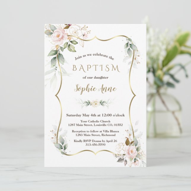 Gold Airy Greenery Blush Pink Gold Floral Taufe Einladung (Stehend Vorderseite)