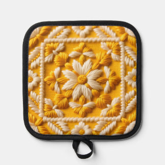Gold and  White Needlework Look Pot Holder Topflappen