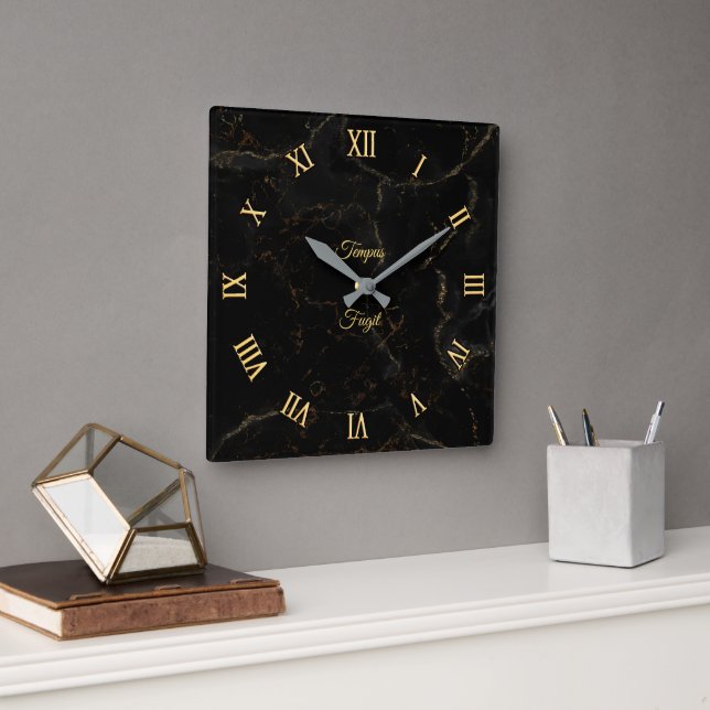Gold auf schwarzer Marmor Wanduhr (anpassbar) (Büro)