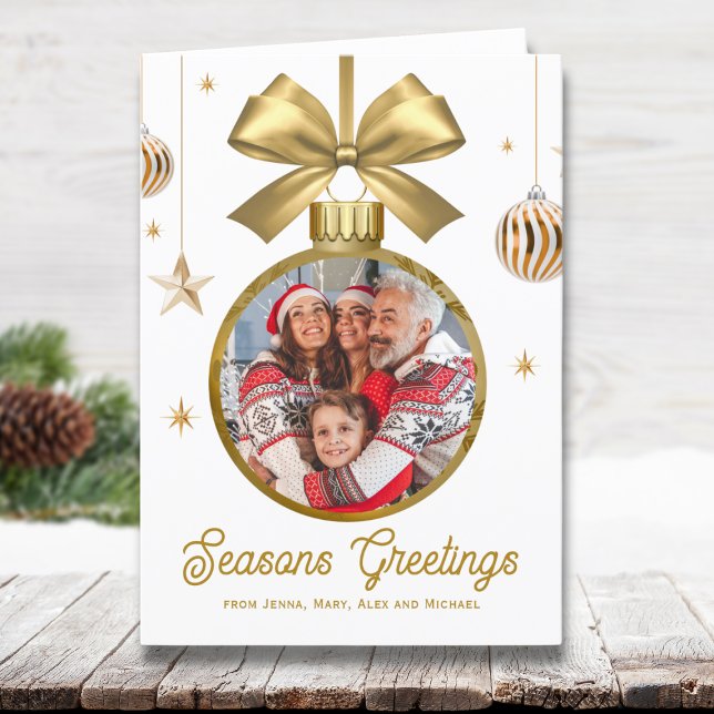 Gold Bauble Family Foto Feiertagskarte (Elegant Folded Card with a Gold Bauble graphic customised with a family photo inside and custom text)