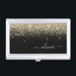 Gold Black Glitzer Script Monogram Girlaname Visitenkarten Dose<br><div class="desc">Schwarz und Gold Sparkle Glitzer Script Monogram Name Business Card Holder. Das macht den perfekten 16 Geburtstag,  Hochzeit,  Brautparty,  Jubiläum,  Babydusche oder Junggeselinnen-Abschied Geschenk für jemanden,  der Lieben glamourösen Luxus und schicke Stile.</div>