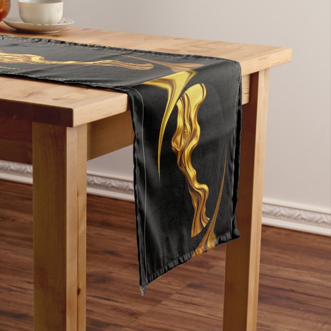 Gold Black Monochrome Opulent Swirl Liquid Designe Mittelgroßer Tischläufer (Beispiel)