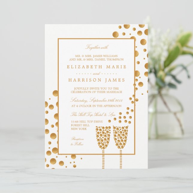Gold Champagne Bubbles Wedding Einladung (Stehend Vorderseite)