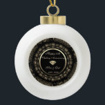 Gold Chic Elegant 50. Hochzeitstag Keramik Kugel-Ornament<br><div class="desc">Eleganter Golddiamant und blumengeschmückte Wirbel 50. Hochzeitstag Schmuck.</div>