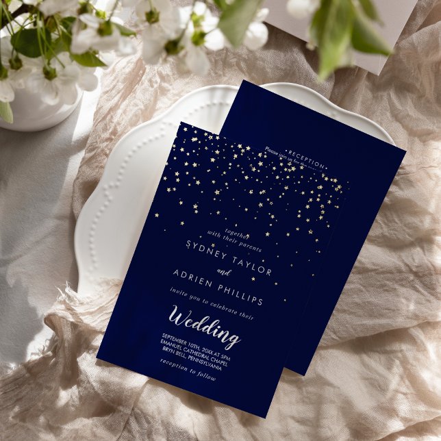 Gold Confetti|Navy Front and Back Wedding Gold Folieneinladung (Von Creator hochgeladen)
