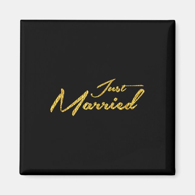 Gold Cursive Just Married Wedding Gift Bride Groom Magnet (Vorne)