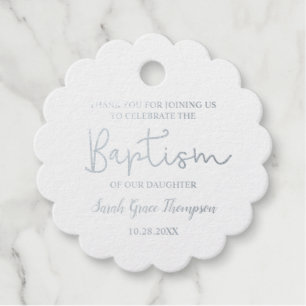 Gold Custom Modern Script Name Baby Girl Taufe Geschenkanhänger