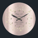 Gold Diamonds Confetti Rose Gold Jubiläum Große Wanduhr<br><div class="desc">Elegante Golddiamanten auf Golduntergrund der Rose.</div>