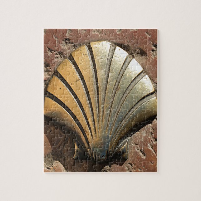 Gold El Camino Muschel Zeichen, Bürgersteig, Leon, (Vertikal)