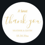 Gold Elegant A Sweet Danke Gastgeschenk Hochzeit Runder Aufkleber<br><div class="desc">Gold Elegant A Sweet Dankeschön Gastgeschenk Hochzeit Classic Round Sticker Elegant A Sweet Dankeschön Gastgeschenk Hochzeit Stickers Hochzeitsaufkleber für Gefälligkeiten,  ein Dankeschön-Aufkleber,  Gastgeschenk Aufkleber,  Hochzeitskartentetiketten, Gastgeschenk Hochzeit-Aufkleber, elegant, Dankeschön-Aufkleber, Gold und Weiß</div>