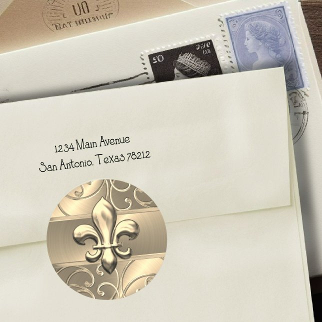 Gold Filigree Wirbel Lilie Runder Aufkleber (Von Creator hochgeladen)