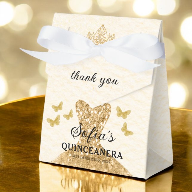 Gold Floral Quinceñera Butterfliegen Geschenkschachtel (Von Creator hochgeladen)