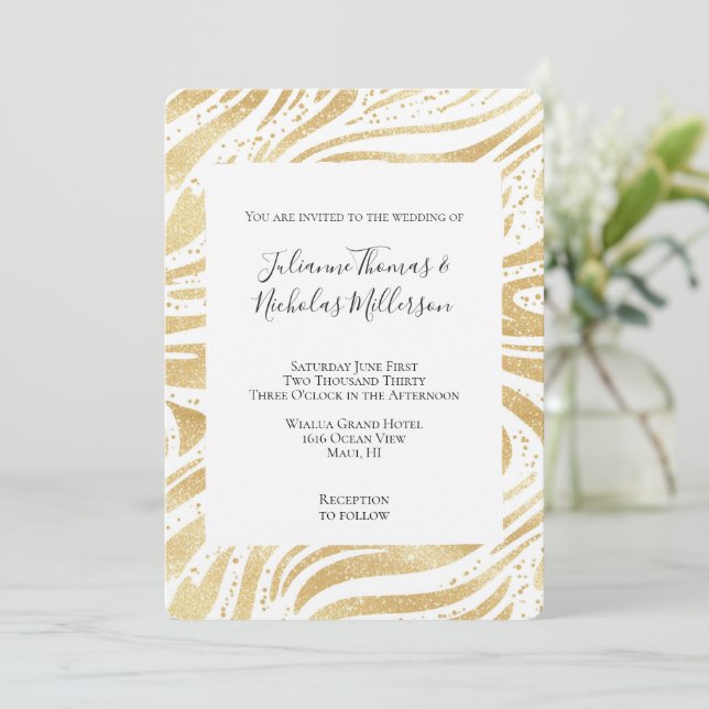 Gold Glam Abstrakte Wirbel Hochzeit Einladung (Stehend Vorderseite)