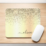 Gold Glitter Metal Monogram Glam Name Mousepad<br><div class="desc">Gold Imitate Foil Metallic Sparkle Glitzer Pinsel Metal Monogram Name und Initial Mousepad (Mauspad). Das macht den perfekten 16 Geburtstag,  Hochzeit,  Brautparty,  Jubiläum,  Babydusche oder Junggeselinnen-Abschied Geschenk für jemanden,  der Lieben glamourösen Luxus und schicke Stile.</div>