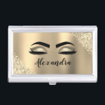 Gold Glitter Sparkle Eyelashes Monogram Name Visitenkarten Dose<br><div class="desc">Gold Imitats Foil Metallic Sparkle Glitzer gebürstete Metal Monogram Name and Initial Eyelashes (Lashes),  Eyelash Extensions und Eyes Business Card Holder. Das macht den perfekten 16 Geburtstag,  Hochzeit,  Brautparty,  Jubiläum,  Babydusche oder Junggeselinnen-Abschied Geschenk für jemanden,  der sein Zimmer im trendigen coolen Stil dekoriert.</div>