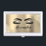 Gold Glitter Sparkle Eyelashes Monogram Name Visitenkarten Dose<br><div class="desc">Gold Imitats Foil Metallic Sparkle Glitzer gebürstete Metal Monogram Name and Initial Eyelashes (Lashes),  Eyelash Extensions und Eyes Business Card Holder. Das macht den perfekten 16 Geburtstag,  Hochzeit,  Brautparty,  Jubiläum,  Babydusche oder Junggeselinnen-Abschied Geschenk für jemanden,  der sein Zimmer im trendigen coolen Stil dekoriert.</div>