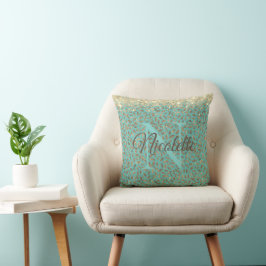 Gold Glittery Feathers Monogram auf Türkis Kissen