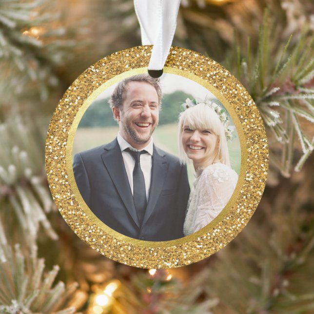 Gold & Glitzer Erstes Verheiratetes Foto Ornament (Baum)