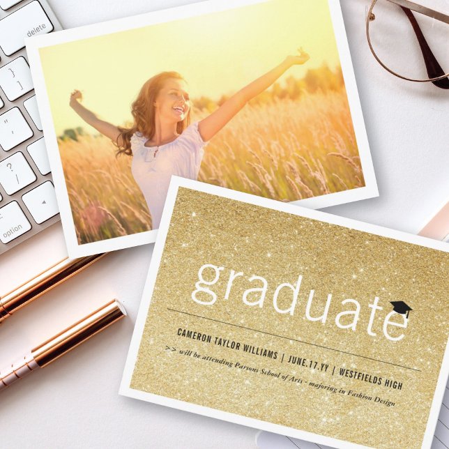 Gold Glitzer Minimalistisch Graduate Foto Abschlus Ankündigung (Von Creator hochgeladen)