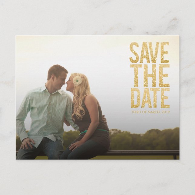 Gold-Glitzer Save the Date Typografie-Ankündigung Ankündigungspostkarte (Vorderseite)