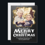 Gold Glitzer und Chalkboard Weihnachtskarte Feiertagskarte<br><div class="desc">Seien Sie mit dieser Weihnachtskarte aus dem Chalkboard-Foto auf Trend! Dieses Design verfügt über einen Chalkboard-Hintergrund mit Andeutungen digitaler Glitzer-Bilder.</div>
