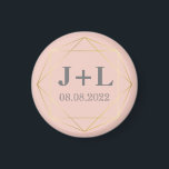 Gold Gray Monogram Wedding Save the Date Favor Magnet<br><div class="desc">Ein einfaches, klassisches Design, das jeden Lebensraum ergänzen wird. Funktioniert genauso gut wie ein Dattelmagnet, Gastgeschenk Hochzeit oder eine wunderschöne Erinnerung für die Neugeborenen! Pantone Schatten 12-1207 'Perlblüte'. Dies ist unglaublich nützlich zu wissen, da es Ihnen ermöglicht, perfekt auf die Farbe Ihrer Produkte, die fast unmöglich zu tun, wenn Sie...</div>