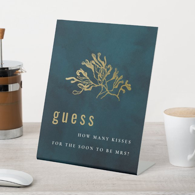 Gold Guess Wie viele Kisses Brautparty Game Sockelschild (In SItu)