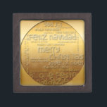 Gold International Christmas Gruß Geschenkboxen 1 Kiste<br><div class="desc">Weihnachten in vielen Sprachen : Feliz Navidad - Feliz Natal - Joyeux Weihnachten - Fröhliche Weihnachten - Buone Feste Natalizie - Frohe Weihnachten...  Schöne Geschenkboxen mit vielen Sprachen in goldener Dekortypografie.</div>