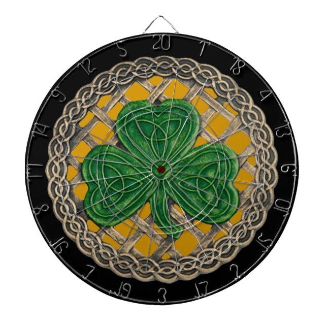 Gold Kleeblatt auf der Keltic Knots Dart Board Dartscheibe (vorne)