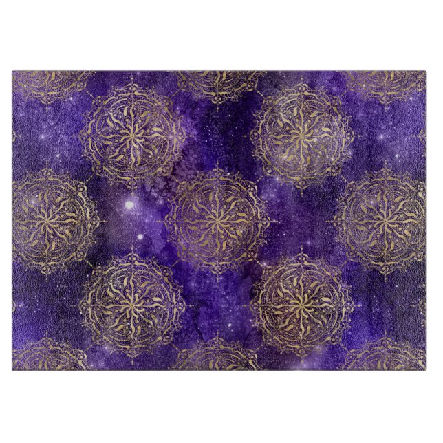 Gold & Lila Galaxy Dharma Mandala Muster Schneidebrett (Vorderseite)