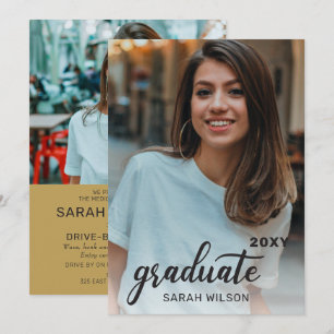 Gold Moderne Script Graduate 2 Fotos Drive by Einladung