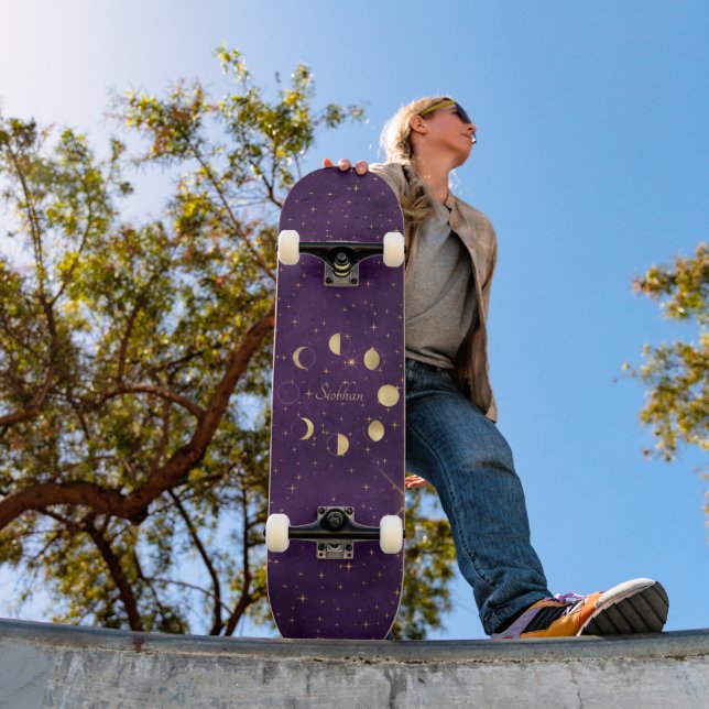 Gold Moon Phasing Lila Stars Personalisiert Skateboard (Außenbereich 1)