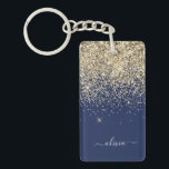 Gold Navy Blue Glitzer Script Monogram Girl Name Schlüsselanhänger<br><div class="desc">Schlüsselanhänger für Monogramm Name des Glitzer: Gold und Navy Blue. Das macht den perfekten 16 Geburtstag,  Hochzeit,  Brautparty,  Jubiläum,  Babydusche oder Junggeselinnen-Abschied Geschenk für jemanden,  der Lieben glamourösen Luxus und schicke Stile.</div>