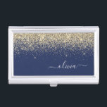 Gold Navy Blue Glitzer Script Monogram Girl Name Visitenkarten Dose<br><div class="desc">Navy Blue und Gold Sparkle Glitzer Script Monogram Name Business Card Holder. Das macht den perfekten 16 Geburtstag,  Hochzeit,  Brautparty,  Jubiläum,  Babydusche oder Junggeselinnen-Abschied Geschenk für jemanden,  der Lieben glamourösen Luxus und schicke Stile.</div>