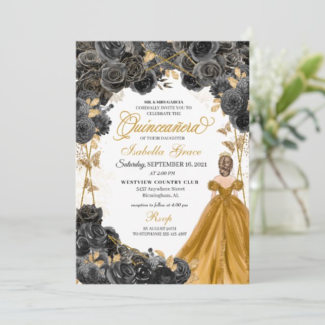 Gold Princess Dress Quinceañera Einladung (Stehend Vorderseite)