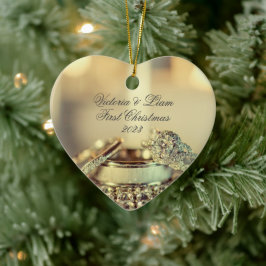 Gold Rings Erster Weihnachtsname Elegantes Skript Keramik Ornament