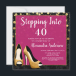 Gold Stepping in 40 Geburtstagsparty Einladung<br><div class="desc">Treten Sie in 40 Hot Pink und Gold Foil Confetti und Schuhe 40. Geburtstag Party Einladung. Diese moderne und elegante Geburtstagsfeier lädt zu einem Spaziergang in die Geburtstagsparty ein. Die Einladung beinhaltet Goldschuhe,  goldene Folienkonfetti,  schwarzen Damast-Hintergrund und weiße Schriftzeichen. Bitte kontaktieren Sie den Designer,  um passende Artikel zu erhalten.</div>