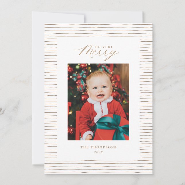 Gold Streifen so sehr fröhlich Foto Weihnachtskart Einladung (Vorderseite)